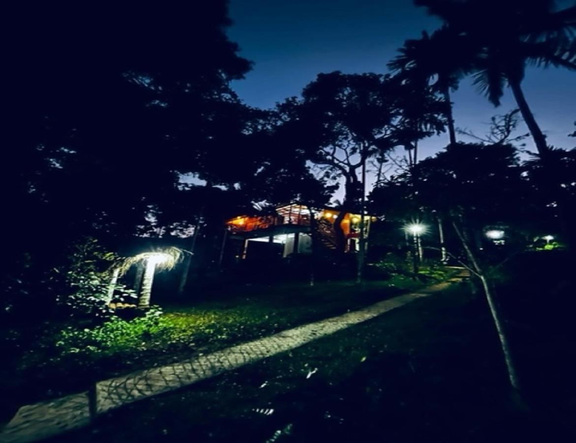 Kuruva Shoreline Wayanad Chegāt Exterior foto